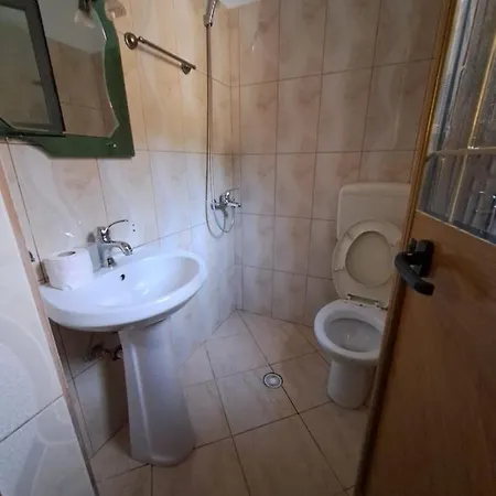 Vila Joana, Near The Sea, A Quite Place To Stay Vlore Exterior photo